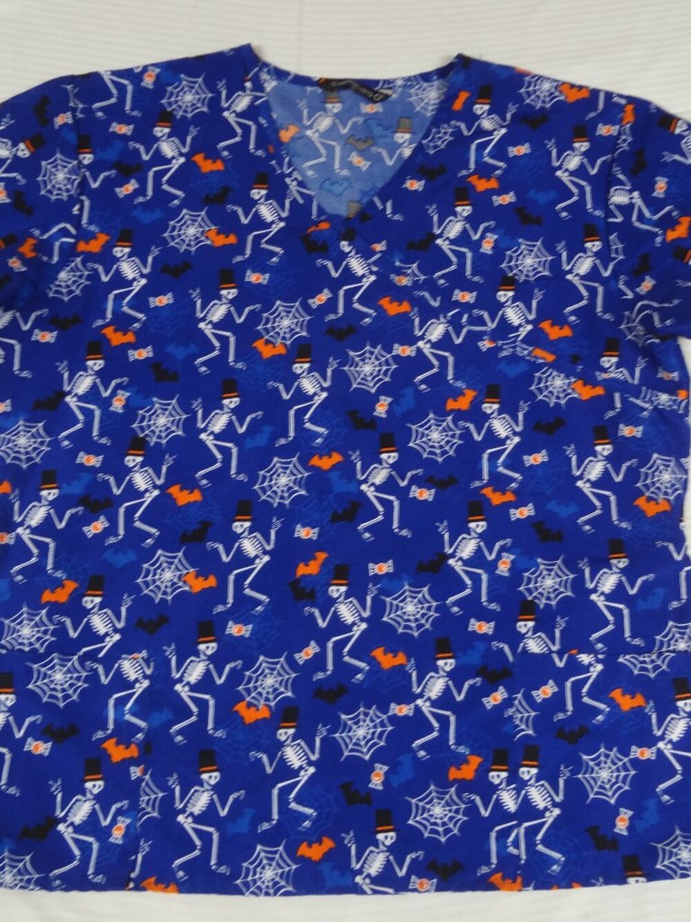 CASSANDRA O DANCING SKELETON HALLOWEEN BATS BLUE XL WOMEN SCRUB UNIFORM TOP L868